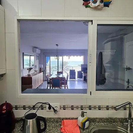 Beachfront & Sea Views Playa Del Cura Apartment